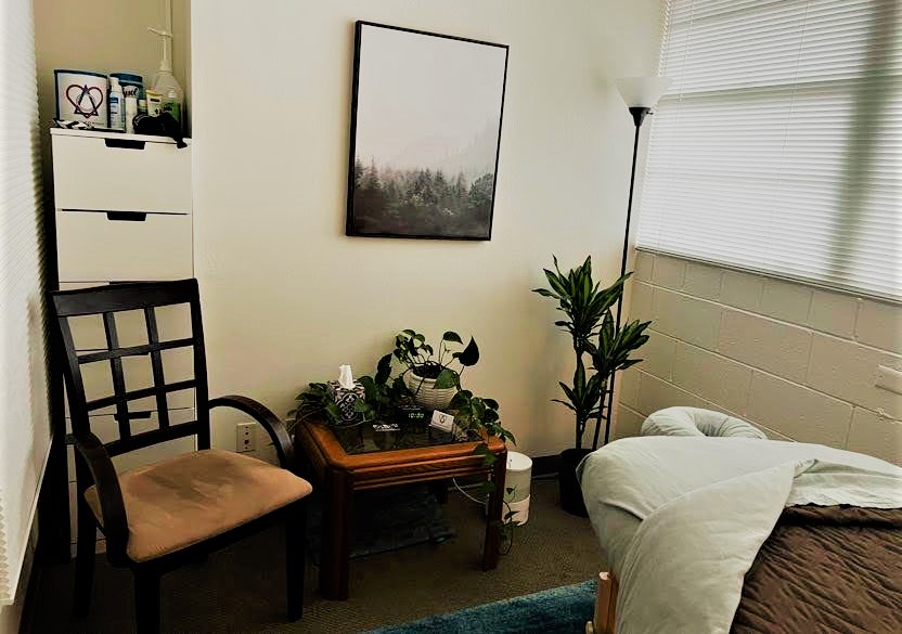 massage room at middleway health, noble hearts massage, 720 Alhambra Blvd, Sacramento, CA